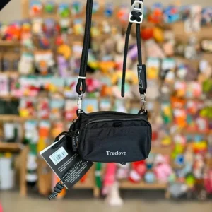 Mała torebka spacerowa na ramię Truelove City Break medium czarna Super okazja