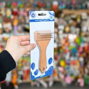 Oferta czasowa Show Tech Row Rake – drewniane zgrzebło na kołtuny, z 3 rzędami igieł